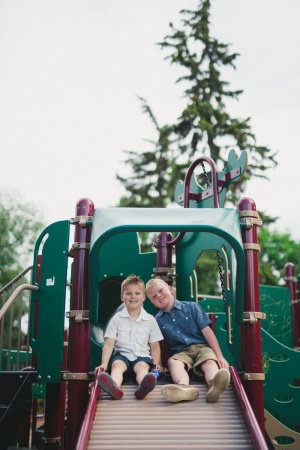 kids-on-slide